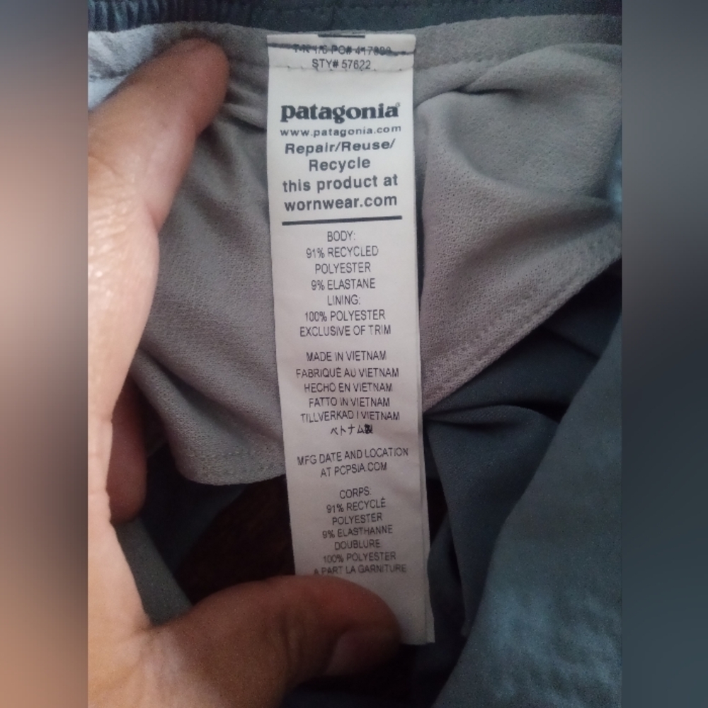 Patagonia Women's Nine Trails Shorts - 4"  color Plume Grey. - Picture 10 of 10